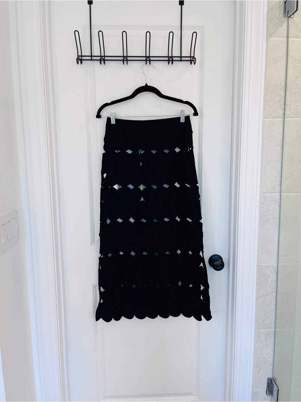 Brand New FARM Rio Black Heart Midi Skirt - Picture 4 of 14